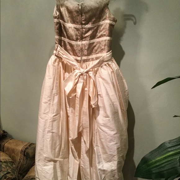 Dress - Picture 2 of 8